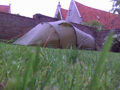 tent testen in de tuin